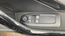 Peugeot 208 1.2 PureTech 82 Signature 5dr [Start Stop] Petrol Hatchback